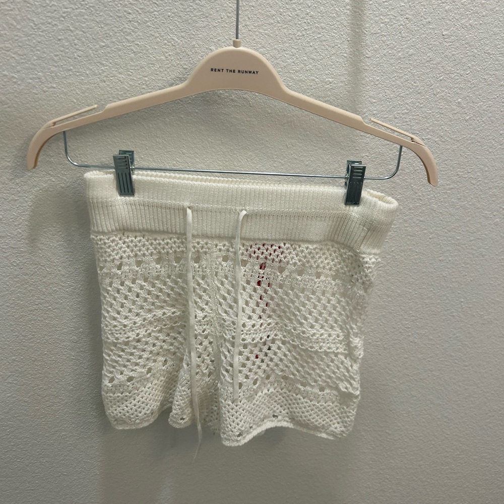 New with tags solid and striped white knit beach shorts size small